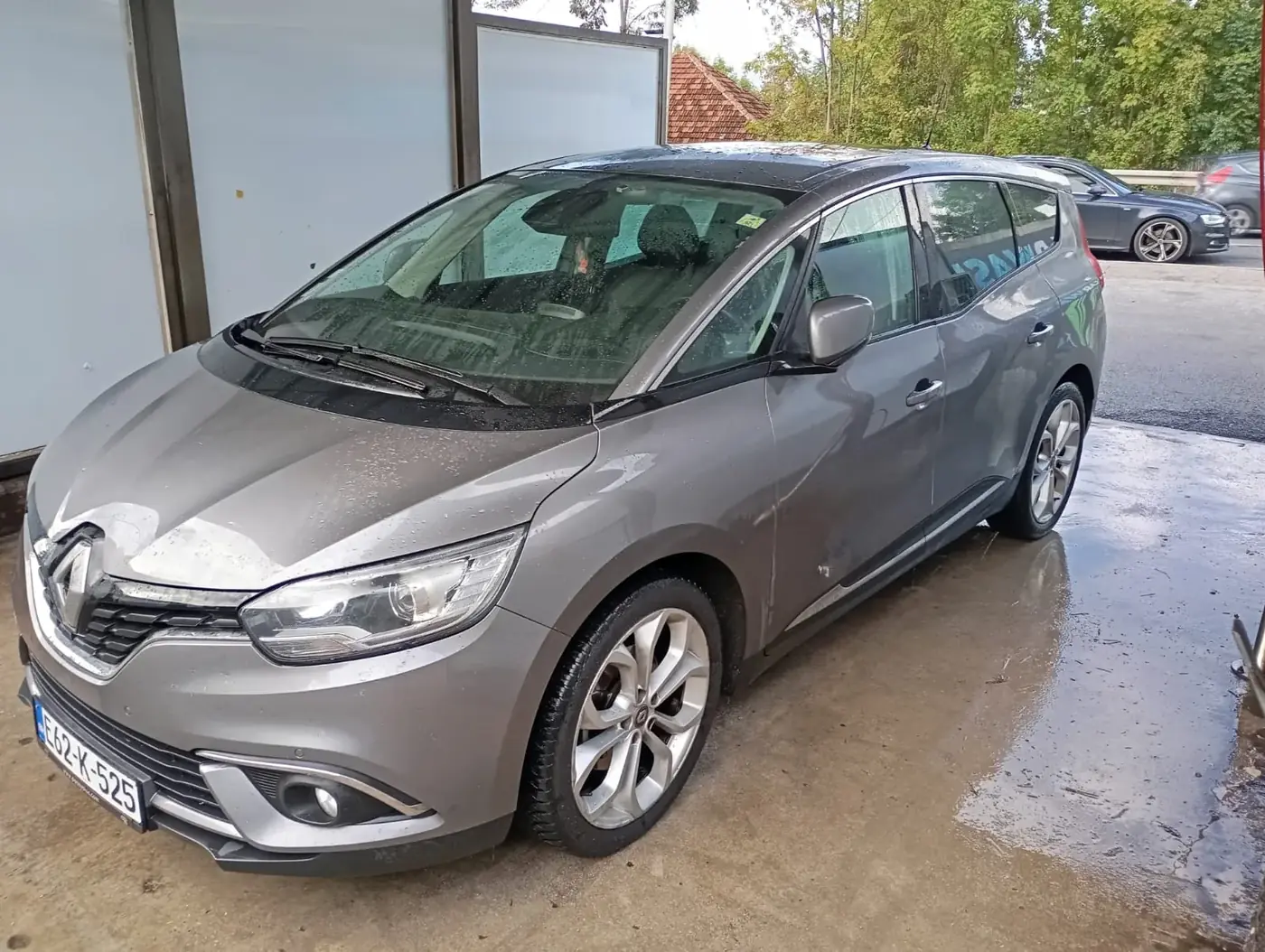 Renault Scenic – vozilo za najam Nomad Point - 1