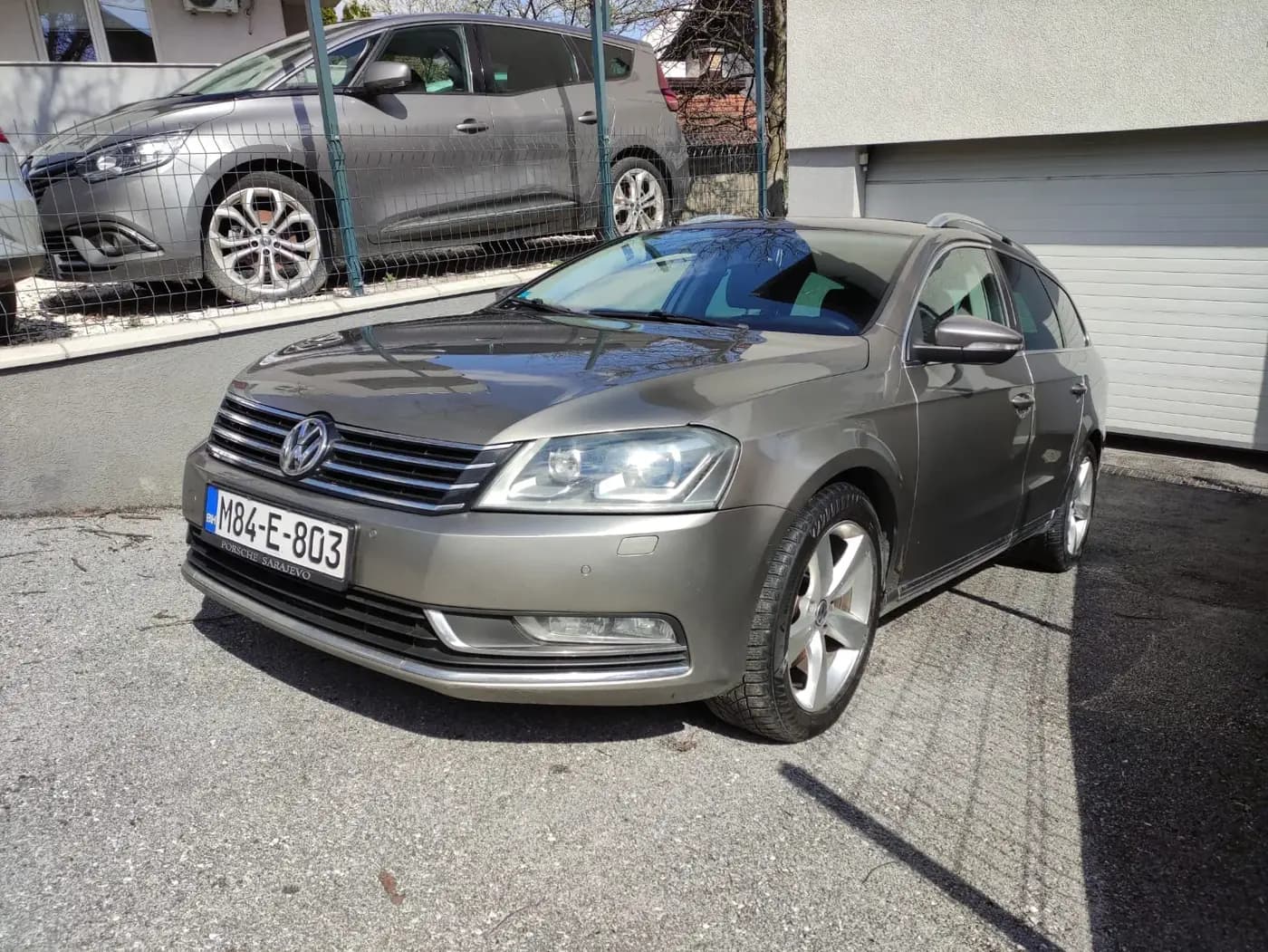 Volkswagen Passat – vozilo za najam Nomad Point - 1